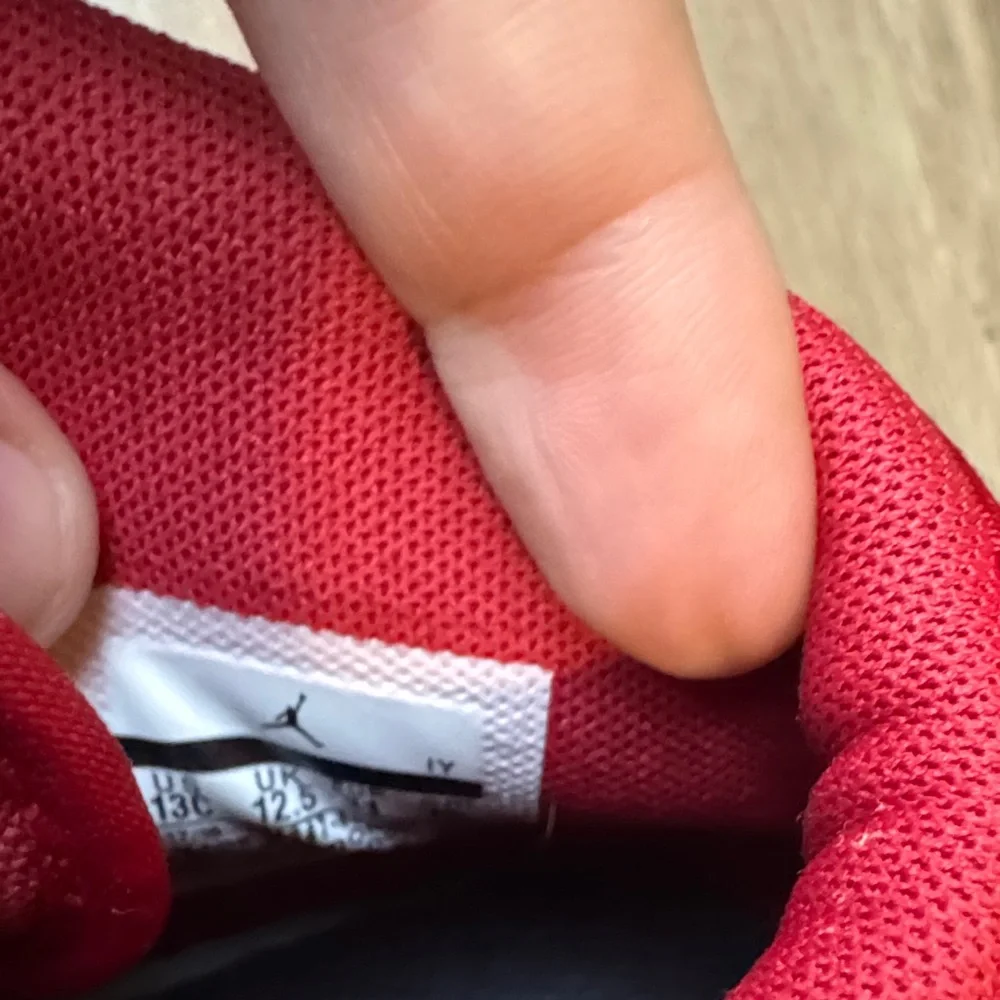 Jordan Kids Red Sneakers - Picture 3 of 7